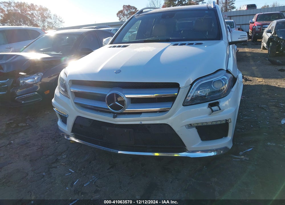 2016 MERCEDES-BENZ GL 550 VIN: 4JGDF7DE6GA703049