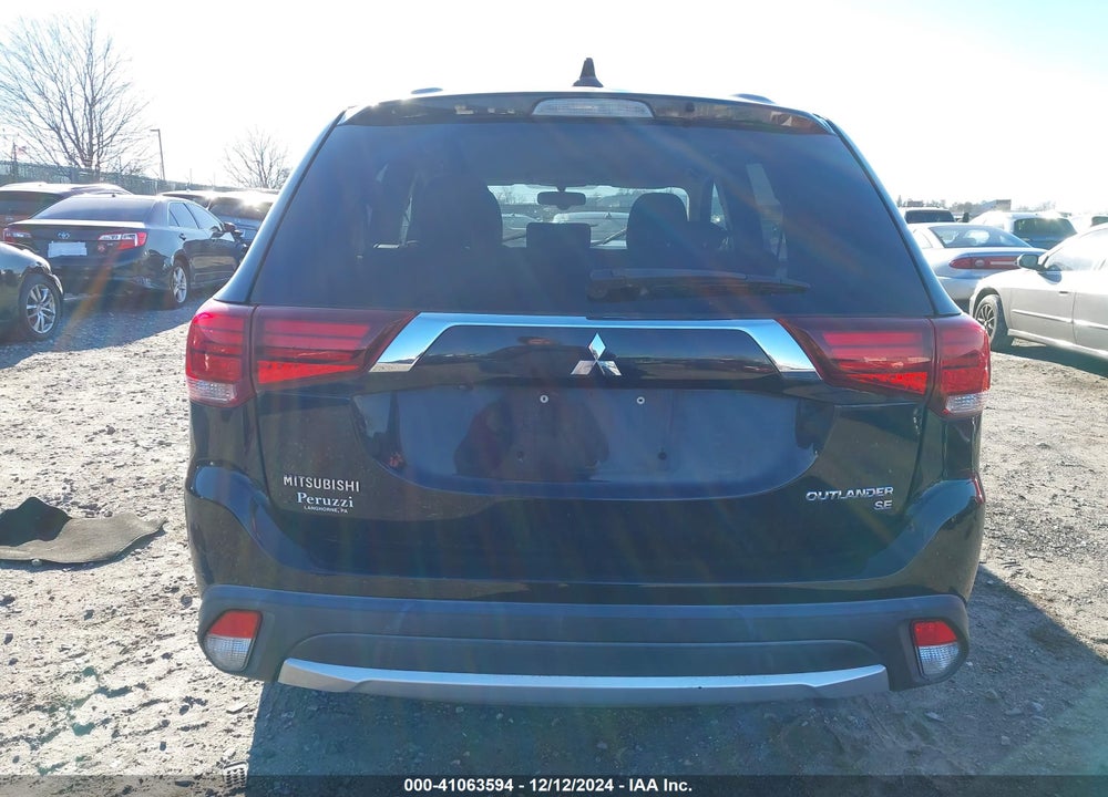 2017 MITSUBISHI OUTLANDER SE VIN: JA4AD3A37HZ067084