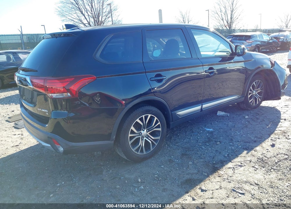 2017 MITSUBISHI OUTLANDER SE VIN: JA4AD3A37HZ067084