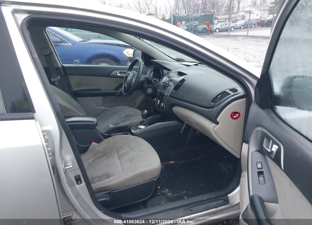 2013 KIA FORTE EX VIN: KNAFU4A26D5719698