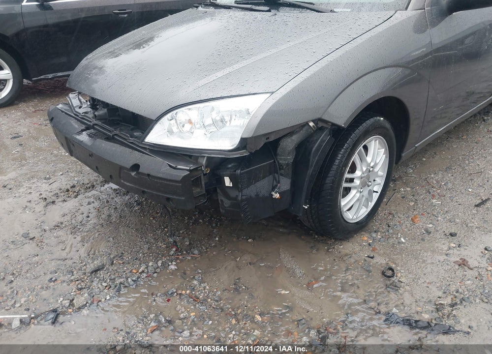 2005 FORD FOCUS ZX4 VIN: 1FAFP34N85W158920