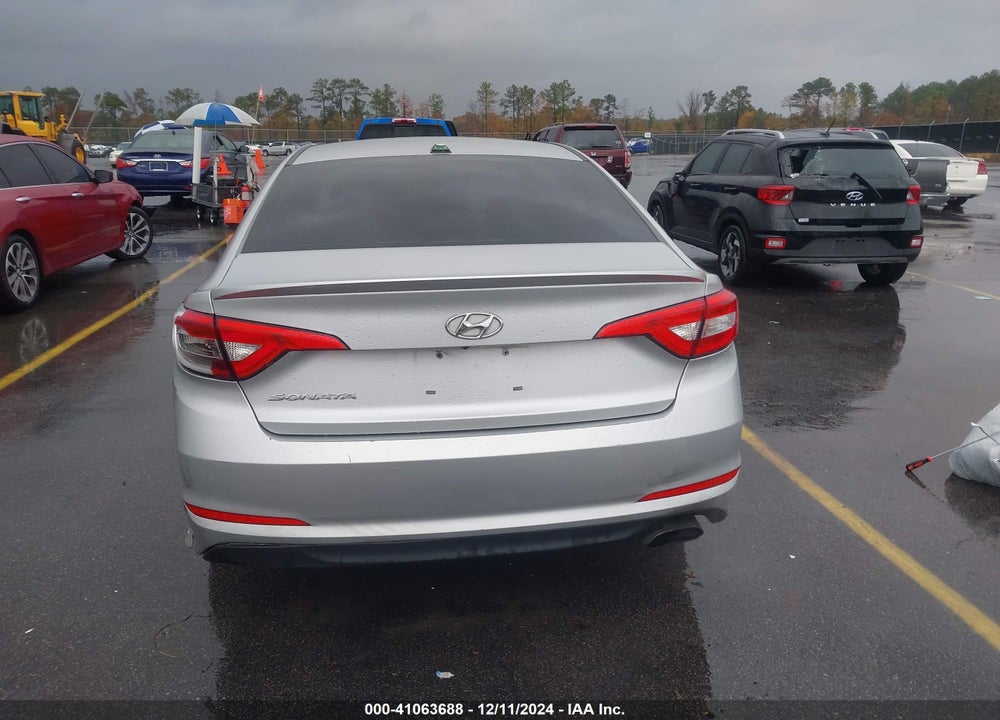 2017 HYUNDAI SONATA VIN: 5NPE24AF9HH559460