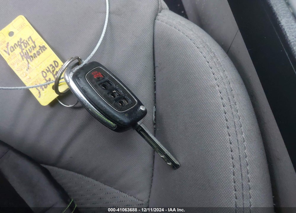 2017 HYUNDAI SONATA VIN: 5NPE24AF9HH559460