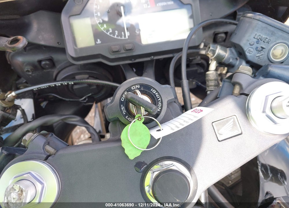2003 HONDA MOTORCYCLE VIN: JH2TC370X3M004588