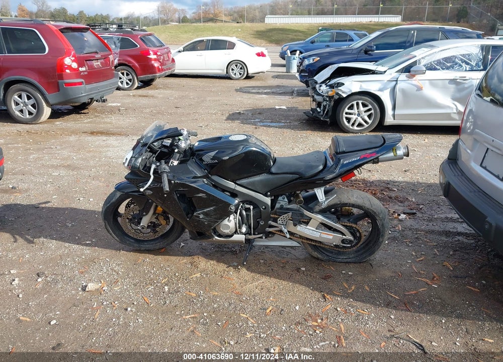2003 HONDA MOTORCYCLE VIN: JH2TC370X3M004588