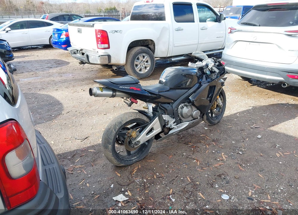 2003 HONDA MOTORCYCLE VIN: JH2TC370X3M004588