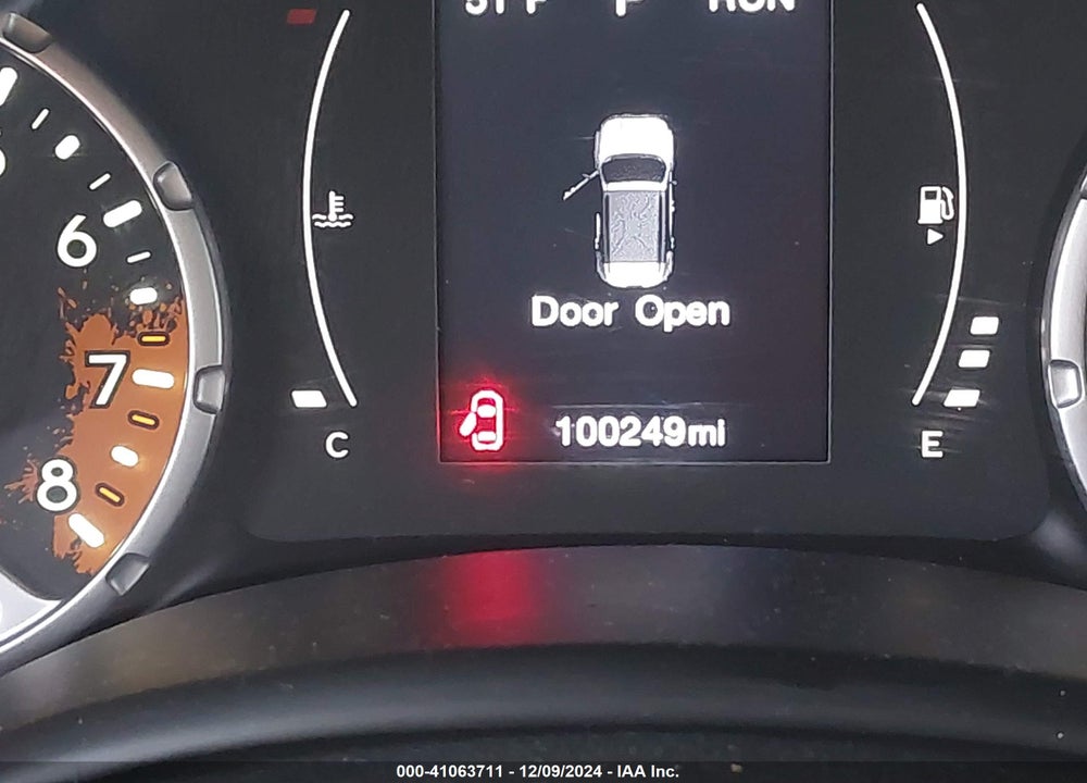 2015 JEEP RENEGADE LATITUDE VIN: ZACCJBBT0FPB72081