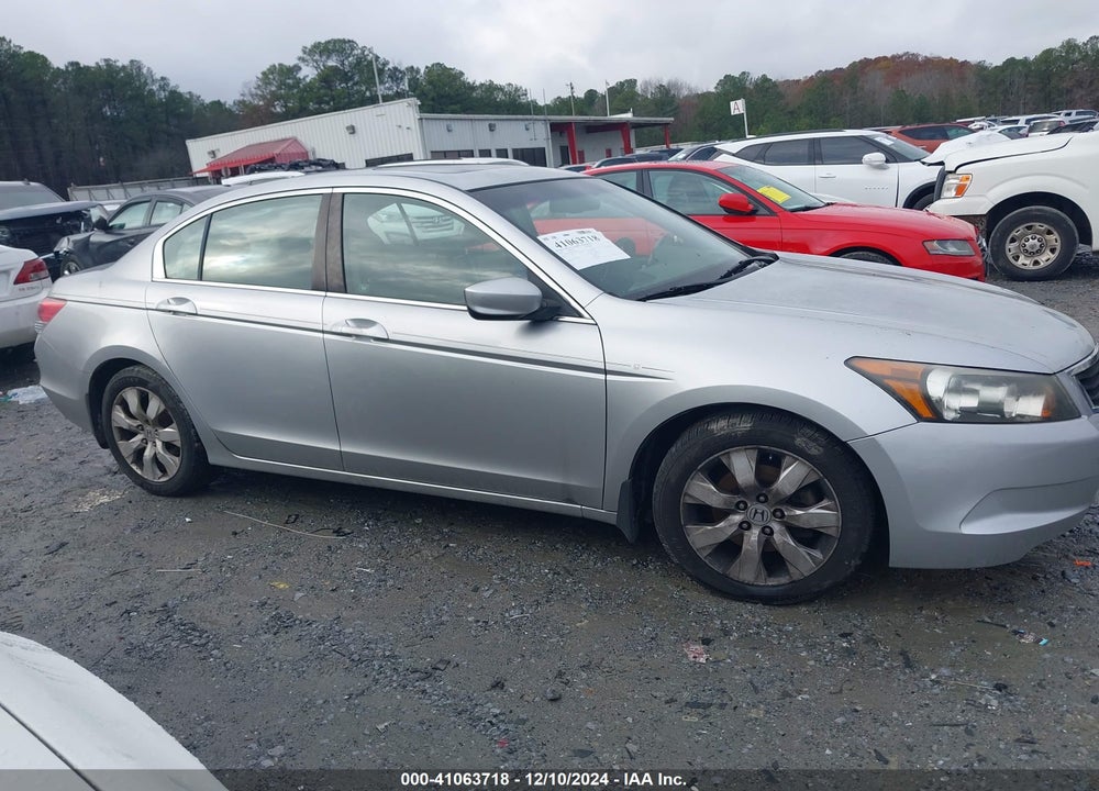 2008 HONDA ACCORD 2.4 EX-L VIN: JHMCP26828C036900