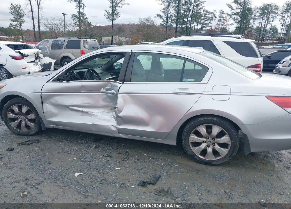2008 HONDA ACCORD 2.4 EX-L VIN: JHMCP26828C036900