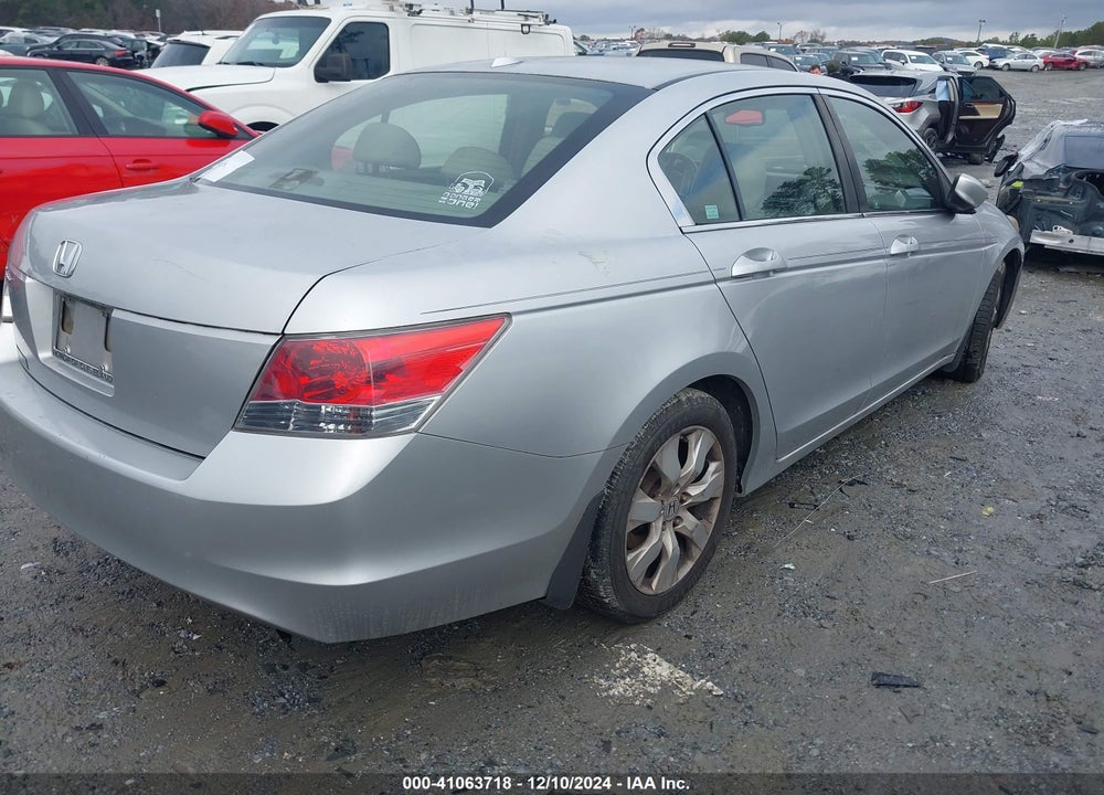 2008 HONDA ACCORD 2.4 EX-L VIN: JHMCP26828C036900