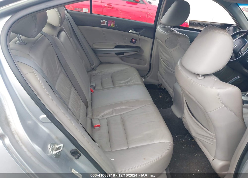 2008 HONDA ACCORD 2.4 EX-L VIN: JHMCP26828C036900