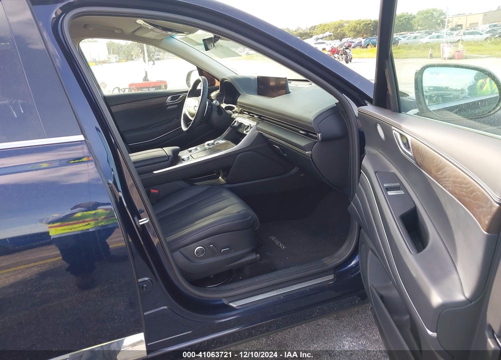 2024 GENESIS GV80 2.5T AWD VIN: KMUHBDSB1RU177632