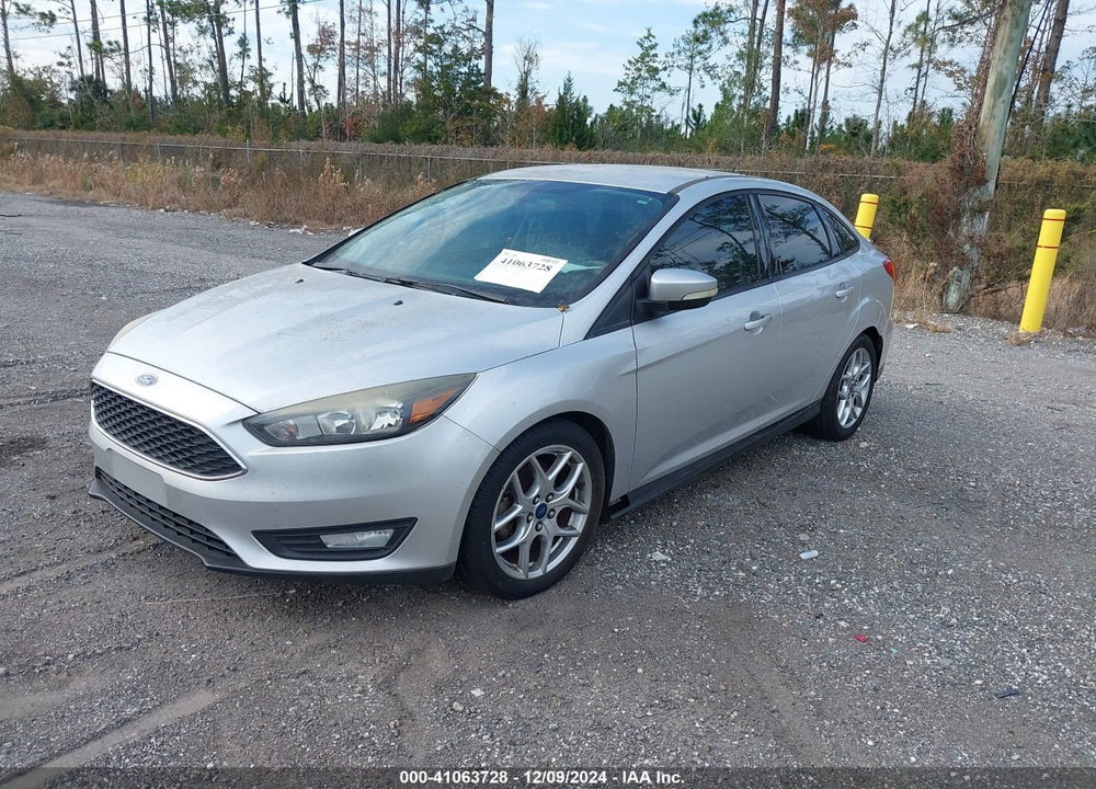 2015 FORD FOCUS SE VIN: 1FADP3F26FL227956