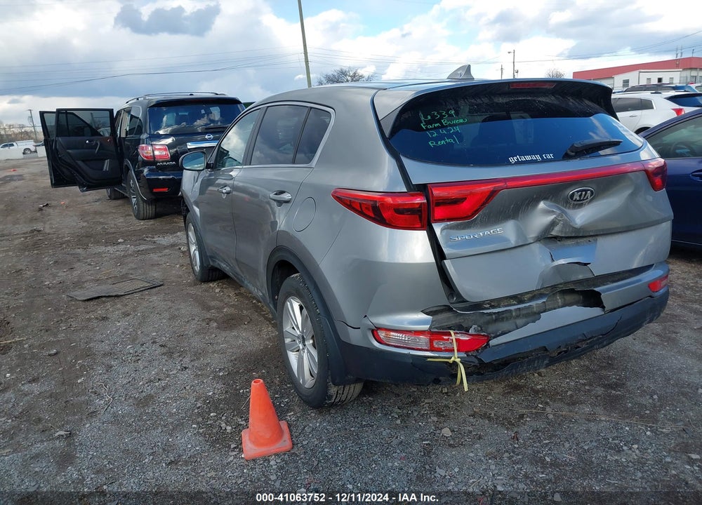2019 KIA SPORTAGE LX VIN: KNDPMCACXK7575424