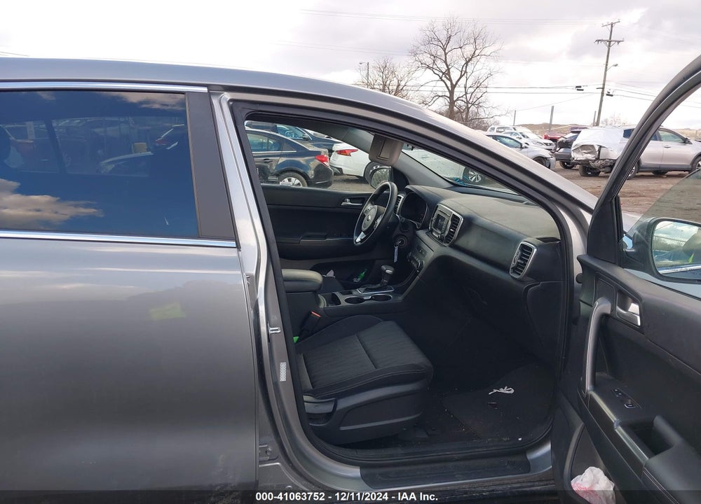 2019 KIA SPORTAGE LX VIN: KNDPMCACXK7575424