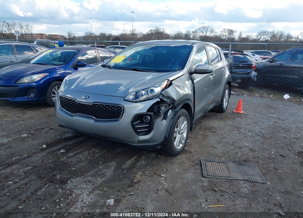 2019 KIA SPORTAGE LX VIN: KNDPMCACXK7575424