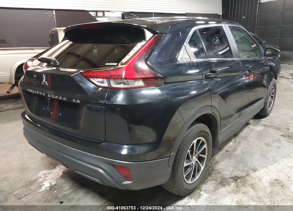 2022 MITSUBISHI ECLIPSE CROSS ES VIN: JA4ATUAA1NZ003318