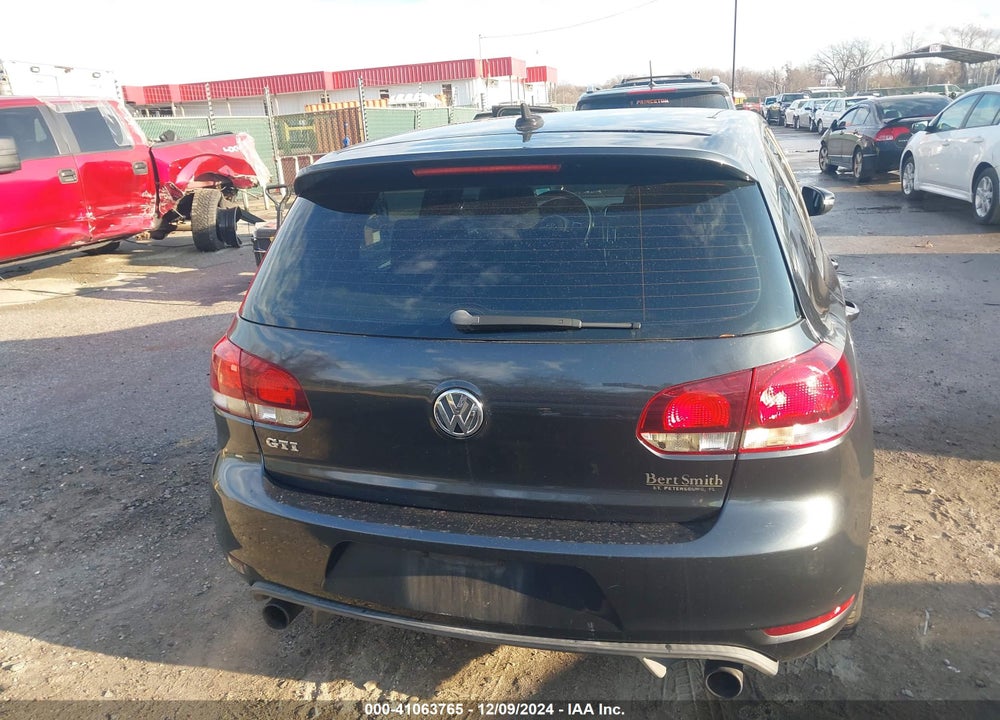 2011 VOLKSWAGEN GTI 4-DOOR/4-DOOR AUTOBAHN VIN: WVWHV7AJ8BW017326