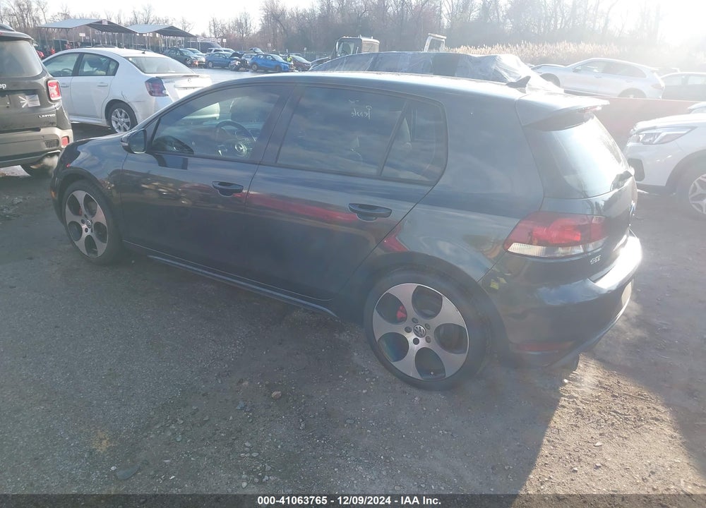 2011 VOLKSWAGEN GTI 4-DOOR/4-DOOR AUTOBAHN VIN: WVWHV7AJ8BW017326