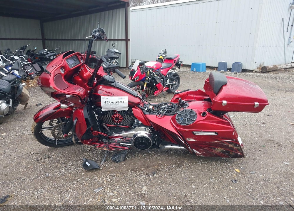 2019 HARLEY-DAVIDSON FLTRU VIN: 1HD1KGF12KB621687