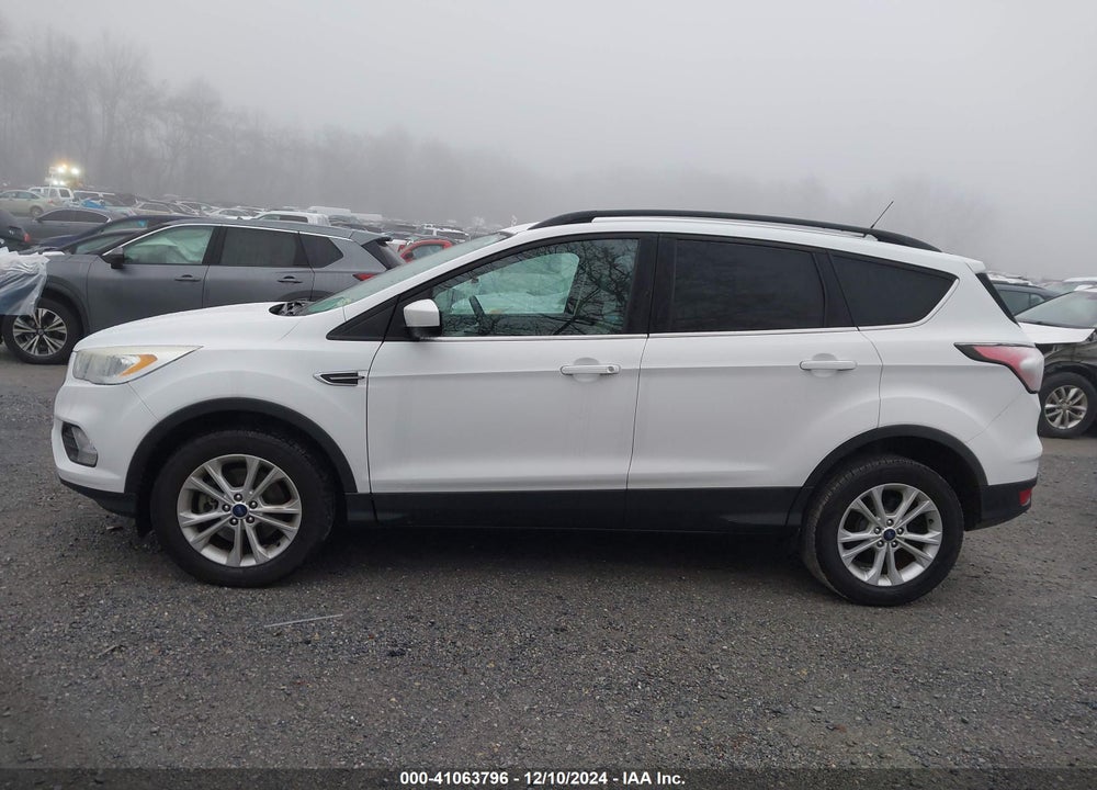 2017 FORD ESCAPE SE VIN: 1FMCU9G98HUA25996