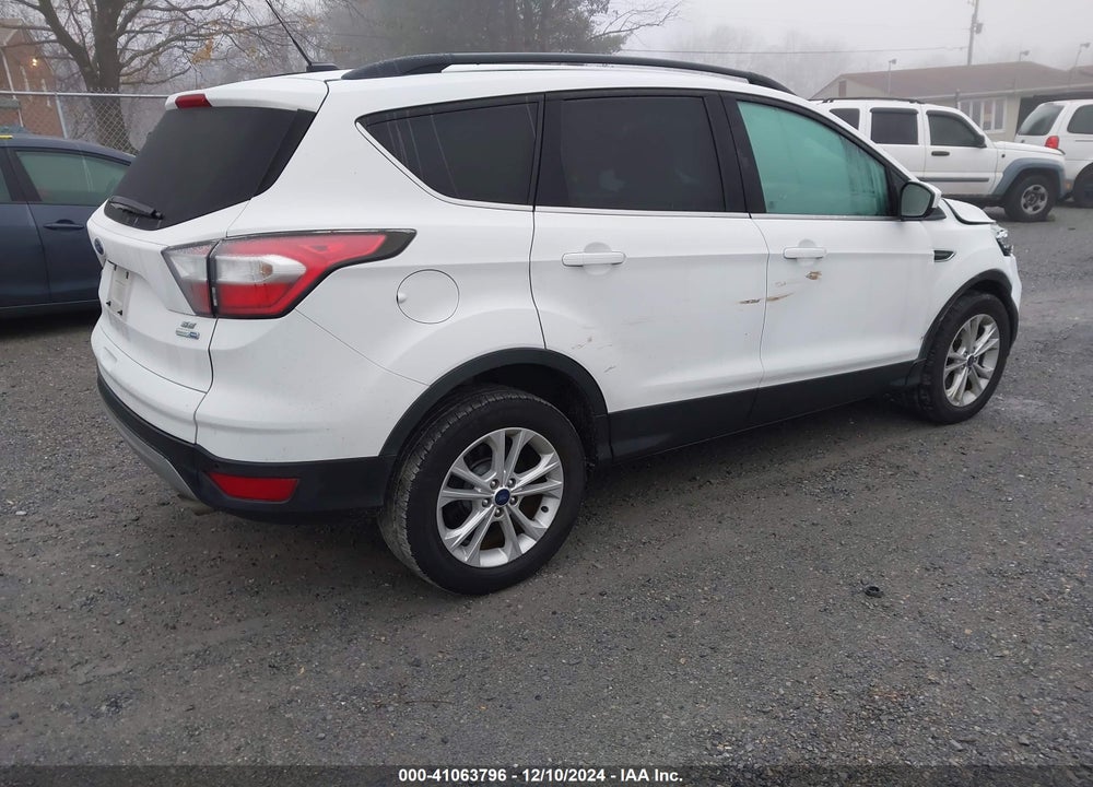 2017 FORD ESCAPE SE VIN: 1FMCU9G98HUA25996