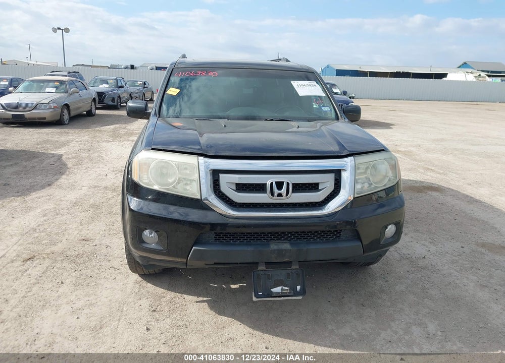 2011 HONDA PILOT TOURING VIN: 5FNYF4H96BB089363