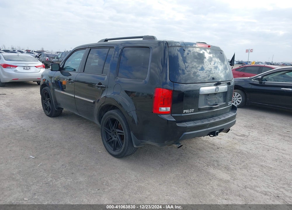 2011 HONDA PILOT TOURING VIN: 5FNYF4H96BB089363