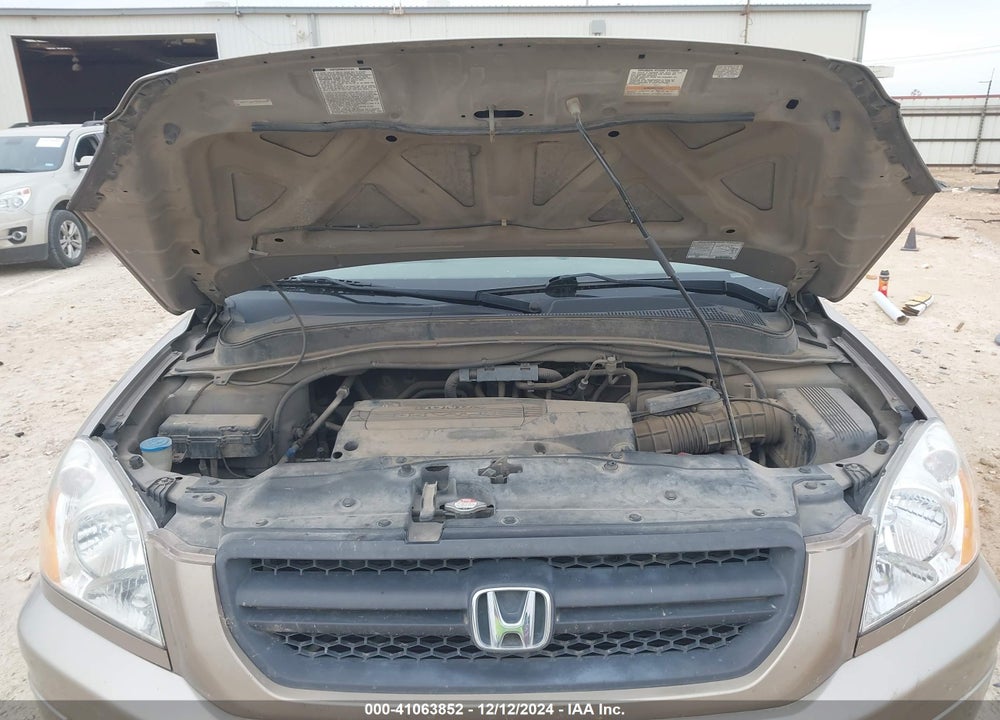 2004 HONDA PILOT EX-L VIN: 2HKYF18574H586325