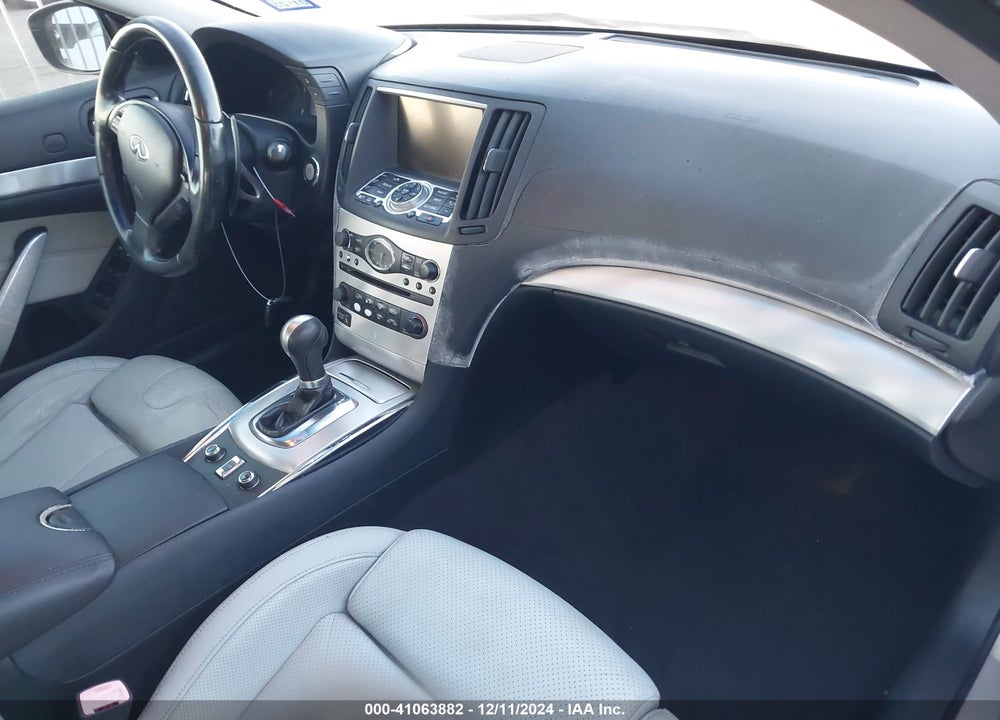 2010 INFINITI G37 VIN: JN1CV6FE6AM353649