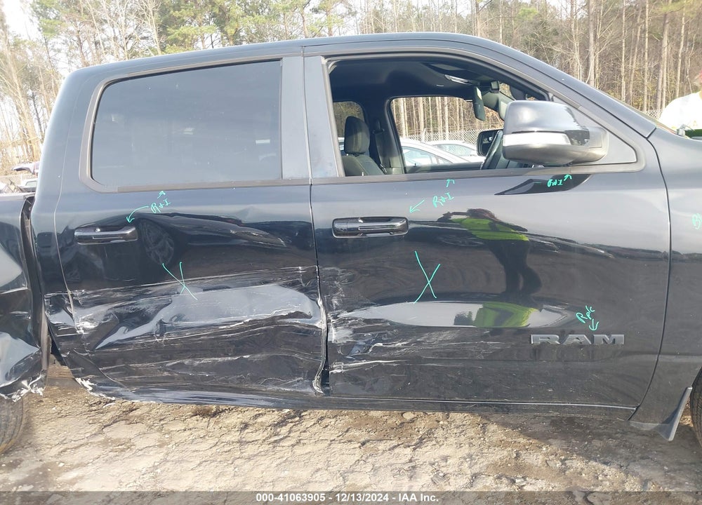 2019 RAM 1500 VIN: 1C6RREFG5KN822126