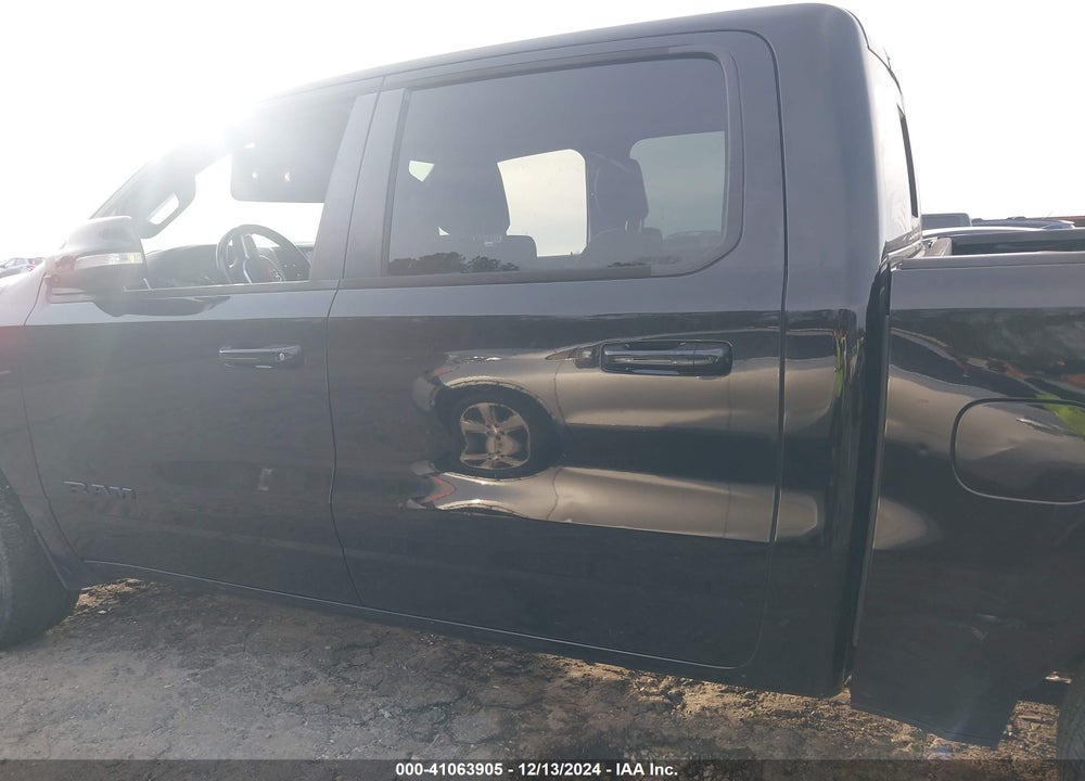 2019 RAM 1500 VIN: 1C6RREFG5KN822126