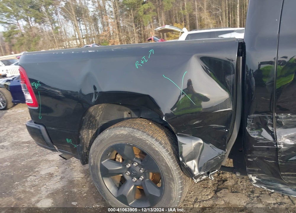 2019 RAM 1500 VIN: 1C6RREFG5KN822126