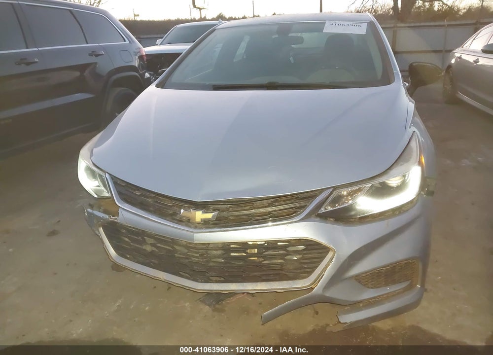 2017 CHEVROLET CRUZE LT AUTO VIN: 1G1BE5SM0H7189316
