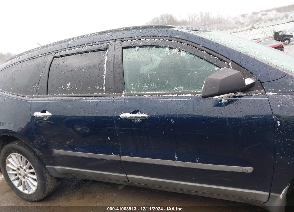 2009 CHEVROLET TRAVERSE LS VIN: 1GNER13D89S148938