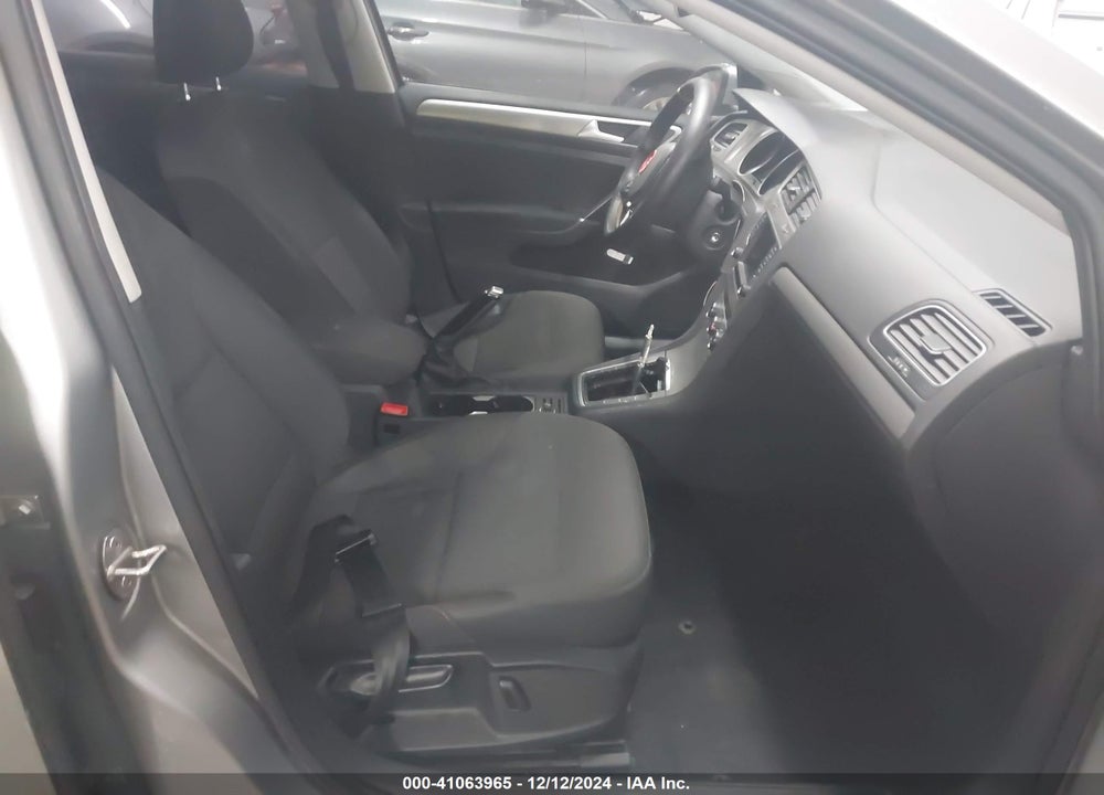 2017 VOLKSWAGEN GOLF TSI S 4-DOOR/TSI SE 4-DOOR/TSI SEL 4-DOOR/TSI WOLFSBURG EDITION 4-DOOR VIN: 3VW217AU4HM065648