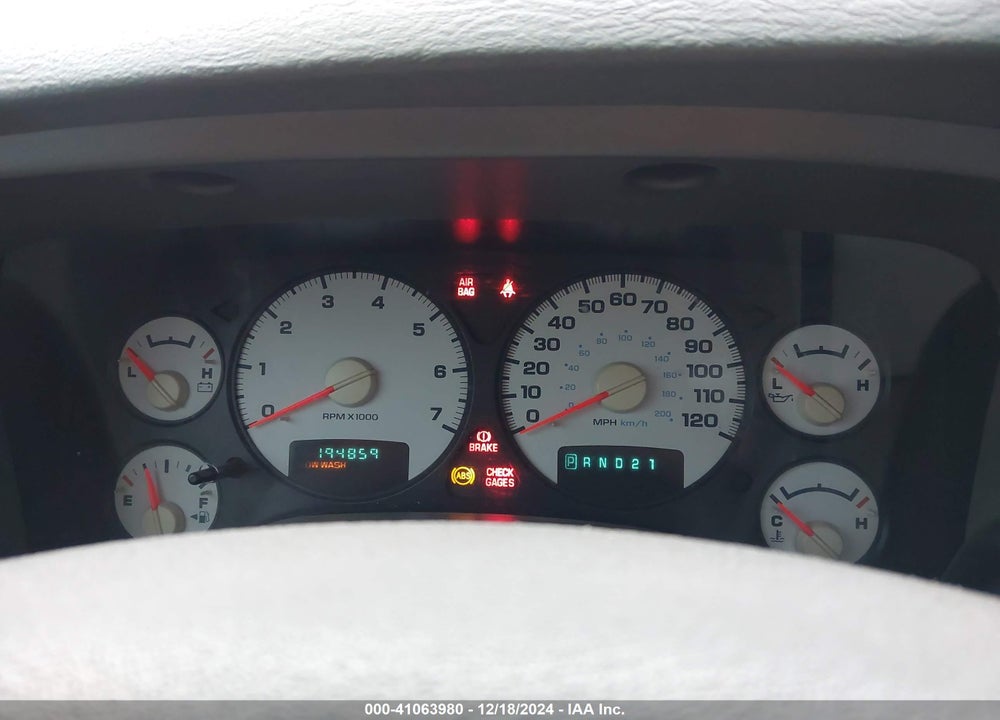 2004 DODGE RAM 1500 ST VIN: 1D7HA16N34J170089