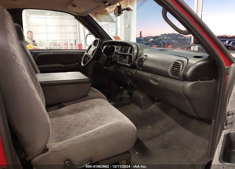 2001 DODGE RAM 1500 ST VIN: 1B7HF16Z71S200604