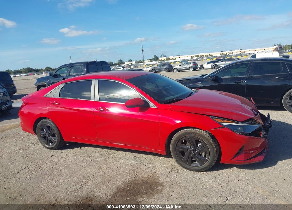2023 HYUNDAI ELANTRA SEL VIN: 5NPLM4AG4PH100992