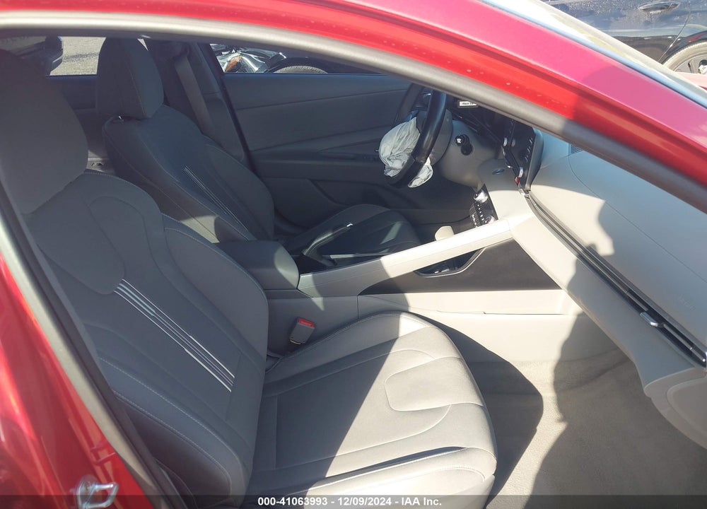 2023 HYUNDAI ELANTRA SEL VIN: 5NPLM4AG4PH100992