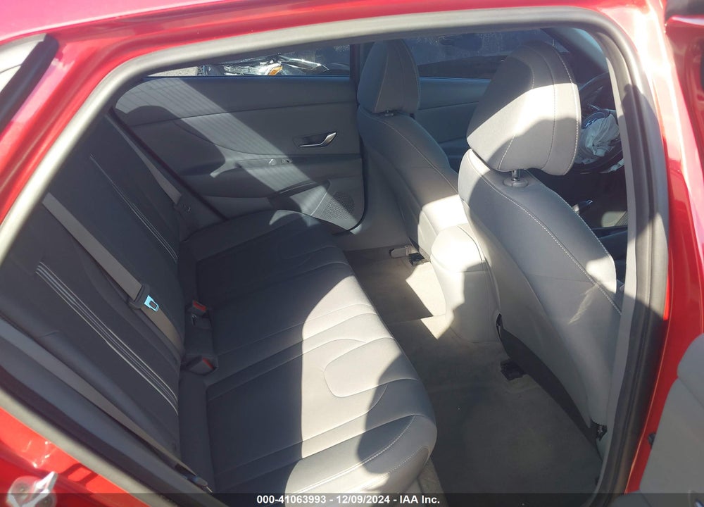 2023 HYUNDAI ELANTRA SEL VIN: 5NPLM4AG4PH100992