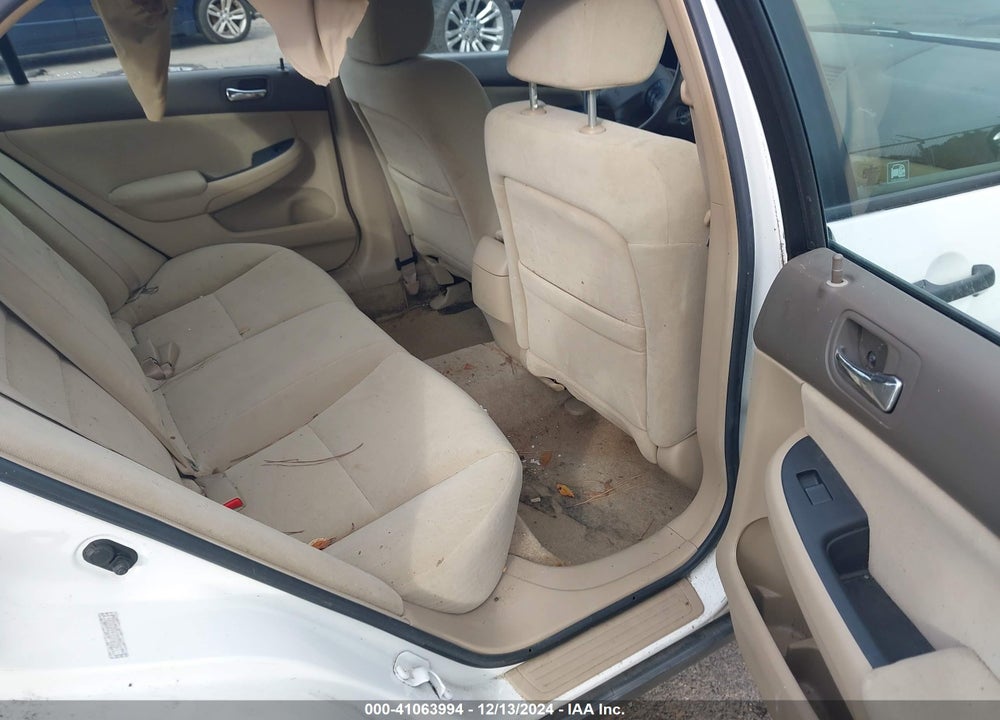 2006 HONDA ACCORD 2.4 VP VIN: 1HGCM56156A098526