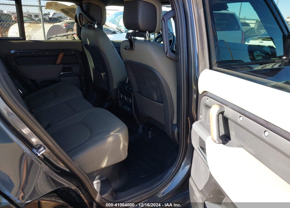 2023 LAND ROVER DEFENDER 110 X-DYNAMIC SE VIN: SALE27EU8P2199858