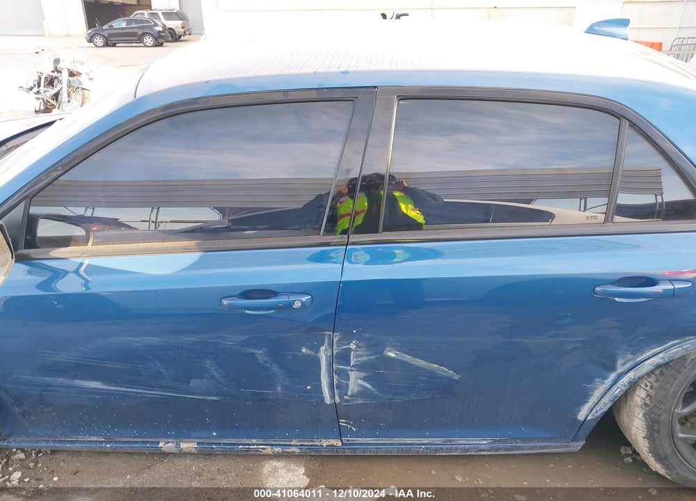 2020 CHRYSLER 300 TOURING VIN: 2C3CCAAG2LH137550
