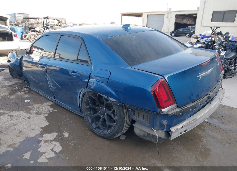 2020 CHRYSLER 300 TOURING VIN: 2C3CCAAG2LH137550