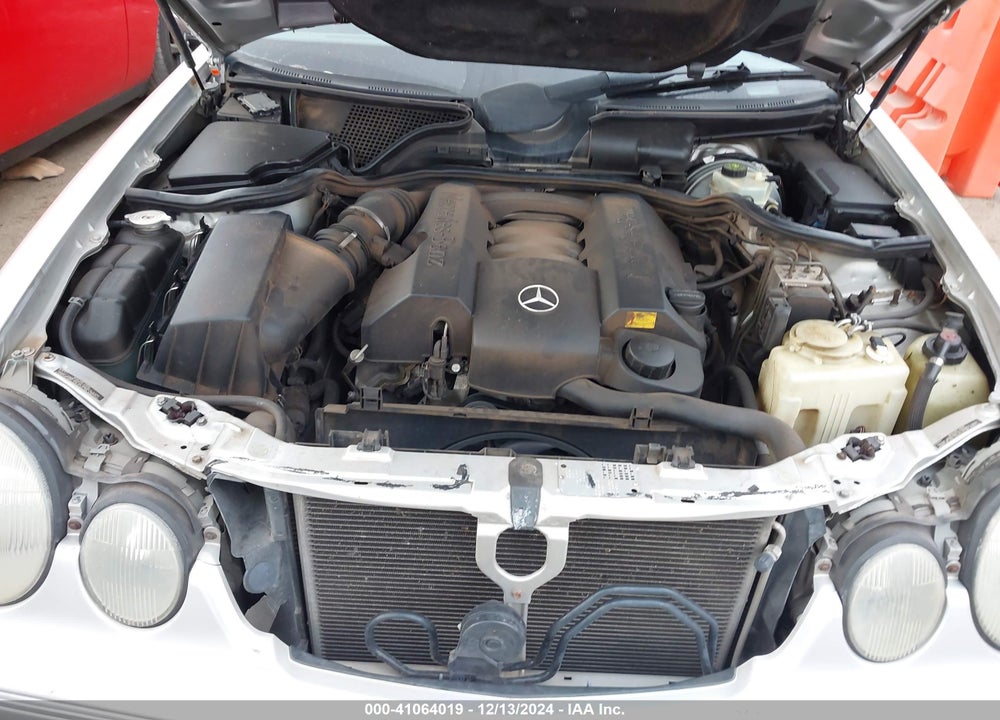 2001 MERCEDES-BENZ E 320 4M VIN: WDBJH82J01X059915