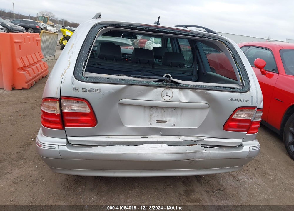2001 MERCEDES-BENZ E 320 4M VIN: WDBJH82J01X059915