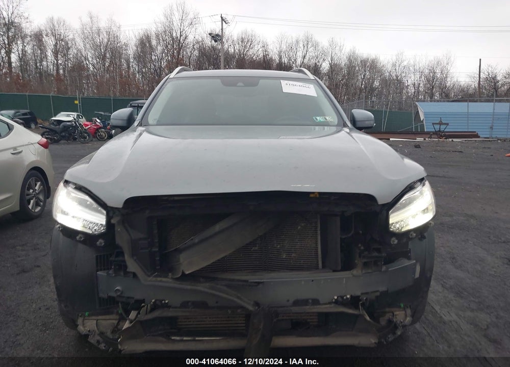 2018 VOLVO XC90 T5 MOMENTUM VIN: YV4102PK8J1365722
