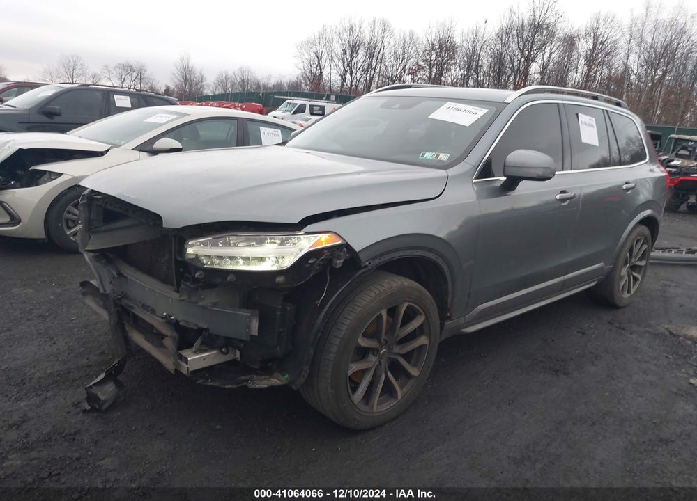 2018 VOLVO XC90 T5 MOMENTUM VIN: YV4102PK8J1365722