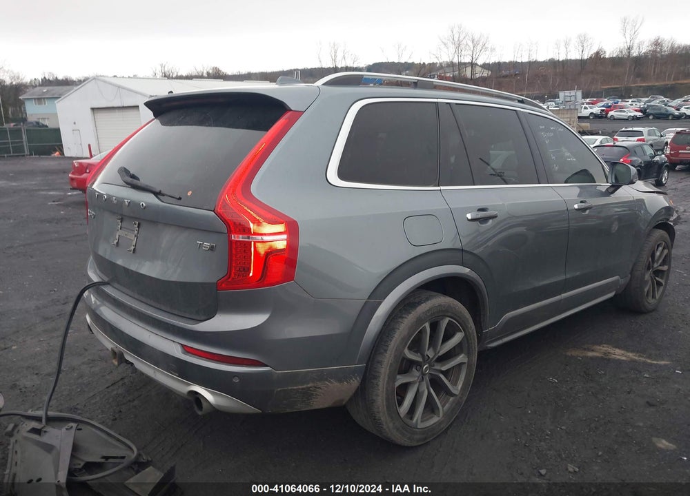 2018 VOLVO XC90 T5 MOMENTUM VIN: YV4102PK8J1365722